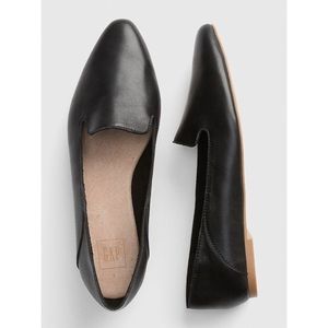 GAP Leather Pointed Loafers in Size 6